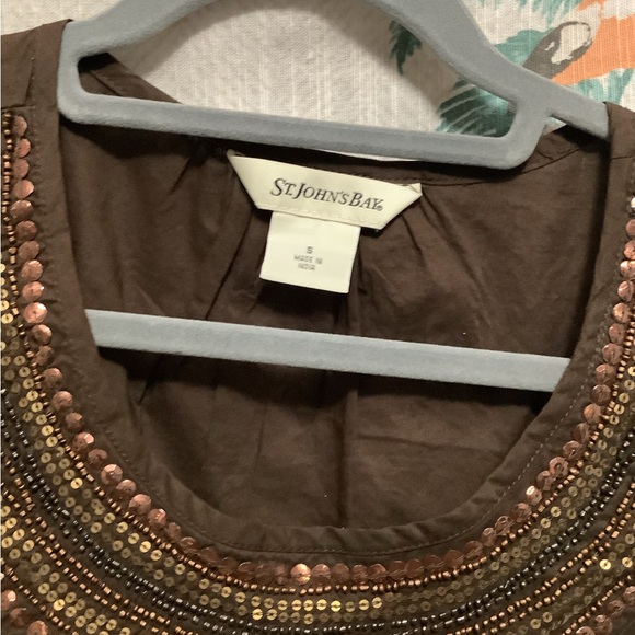 St Johns Bay blouse with sequins NWT size Small 34$ great gift idea - Picture 7 of 9